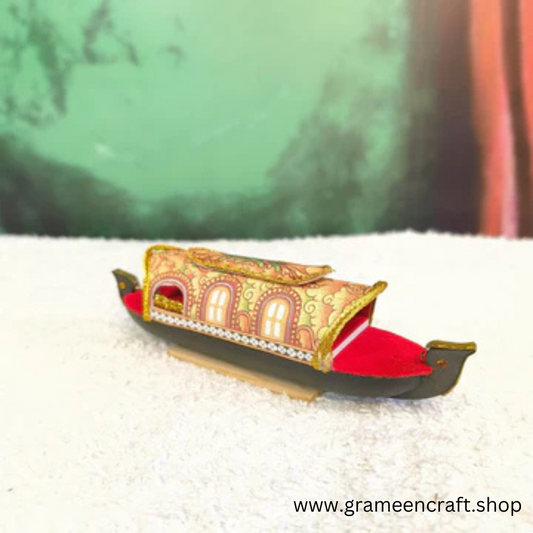 Miniature Bamboo Kerala Houseboat – Handcrafted Eco-Friendly Kettuvallam Decor | Grameen Craft