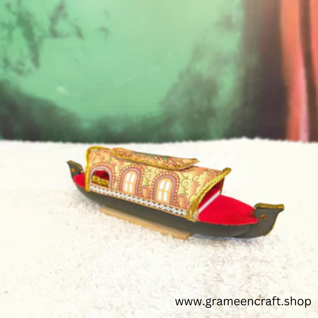 Miniature Bamboo Kerala Houseboat – Handcrafted Eco-Friendly Kettuvallam Decor | Grameen Craft